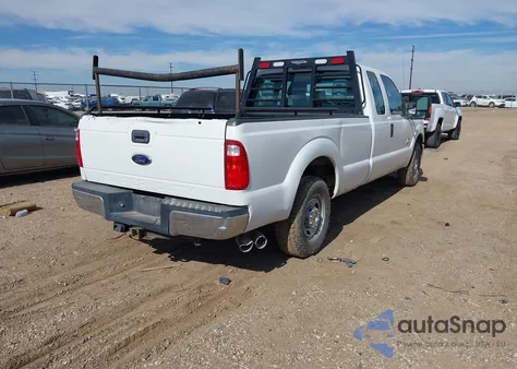 2014 Ford F-250 Xl z USA, uszkodzony, nr VIN 1FT7X2AT5EEB06842